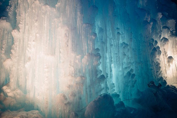 explore-lake-shikotsu-ice-festival-night-tour