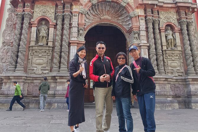 explore-lima-and-catacombs-of-san-francisco-church