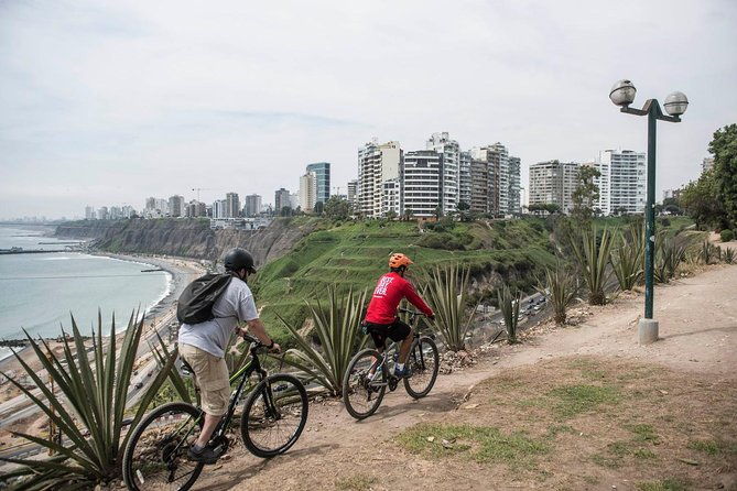 explore-lima-on-bike-coast-cycling-adventure