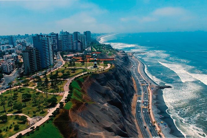 explore-lima-with-ceviche-and-pisco-classes-in-the-historic-center