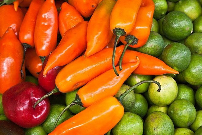 explore-lima-with-ceviche-and-pisco-classes-in-the-historic-center