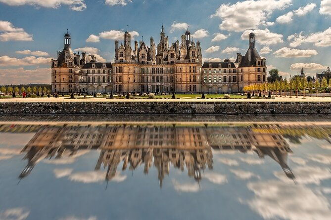 explore-loire-castles-the-city-of-orleans-from-paris