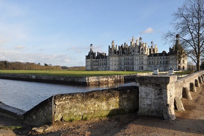 explore-loire-castles-the-city-of-orleans-from-paris