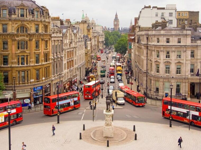 explore-london-cenotaph-and-buckingham-palace