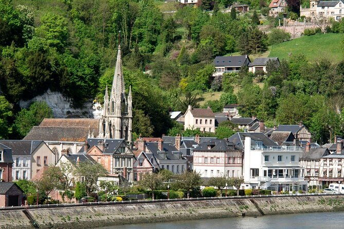 explore-lourdes-in-60-minutes-with-a-local