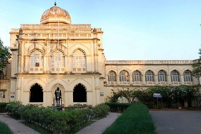 Explore Madurai's Rich Culture: Private Car & Guided Tour - FAQs