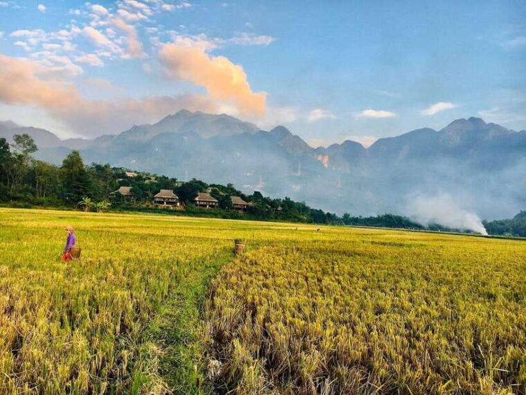 explore-mai-chau-1-day-from-hanoi