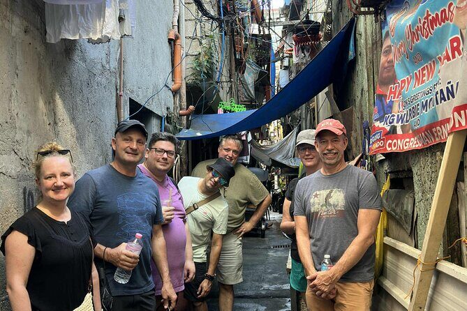 Explore Manila Slums and Hidden Market - Key Points