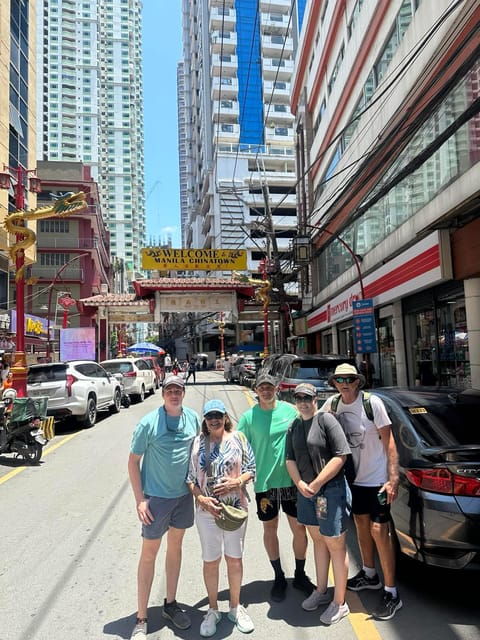 explore-manila-slums-and-hidden-market