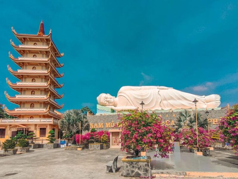 explore-mekong-delta-my-tho-ben-tre-vinh-trang-pagoda