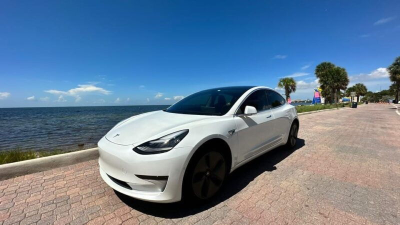 explore-miami-with-a-private-driver-3