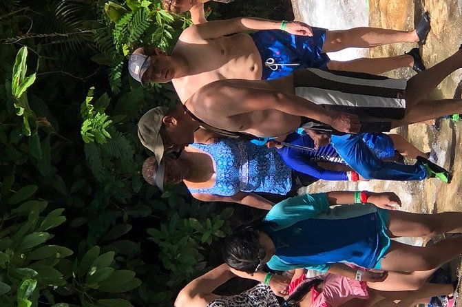 explore-montego-bay-jamaica-horse-back-riding-blue-hole-falls