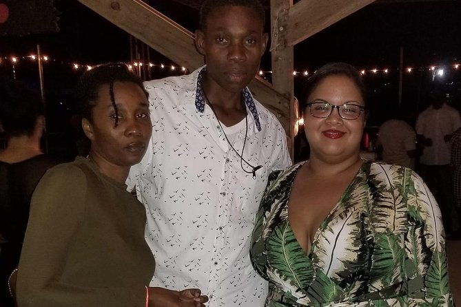 explore-montego-bay-jamaica-luxury-round-ttransfer-in-montego-bay