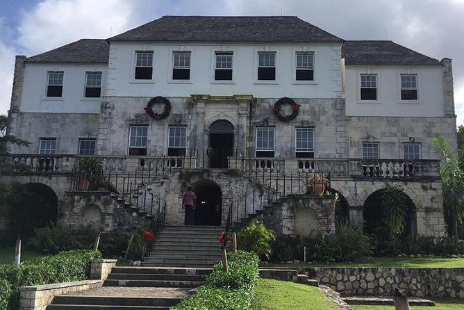 explore-montego-bay-jamaica-rose-hall-great-house-day-night-tour