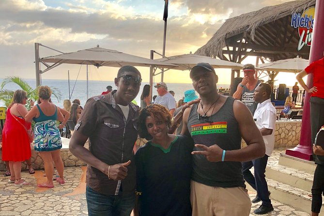 explore-montego-bay-jamaica-to-negril-beach-ricks-cafe-sunset