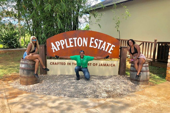 explore-montego-bay-jamaica-to-pelican-bar-appleton-rum-factory