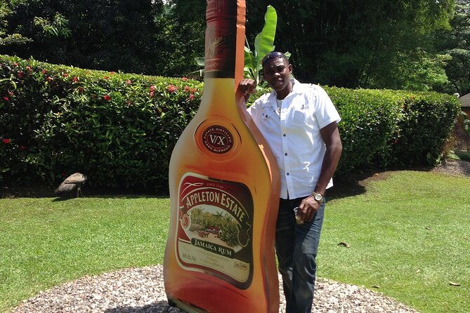 explore-montego-bay-jamaica-to-pelican-bar-appleton-rum-factory