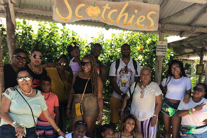 explore-montego-bay-jamaica-tour-to-dunns-river-falls