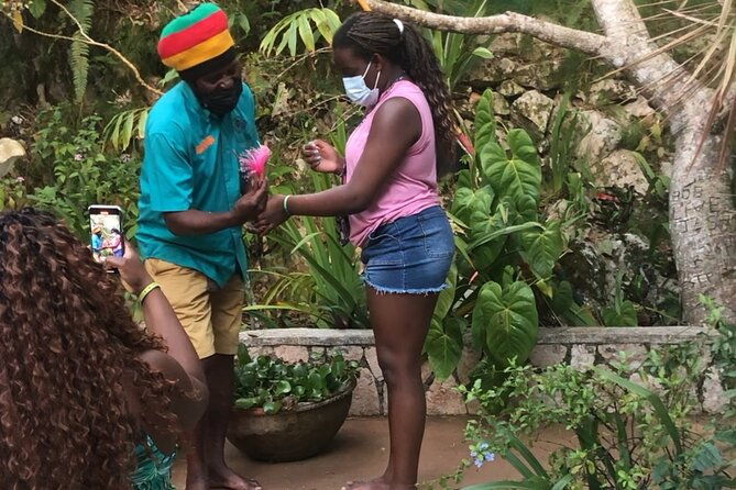 explore-montego-bay-to-bob-marley-mausoleum-nine-miles-blue-hole