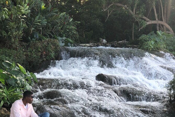 explore-montego-bay-to-dunns-river-luminous-lagoon-night-tour