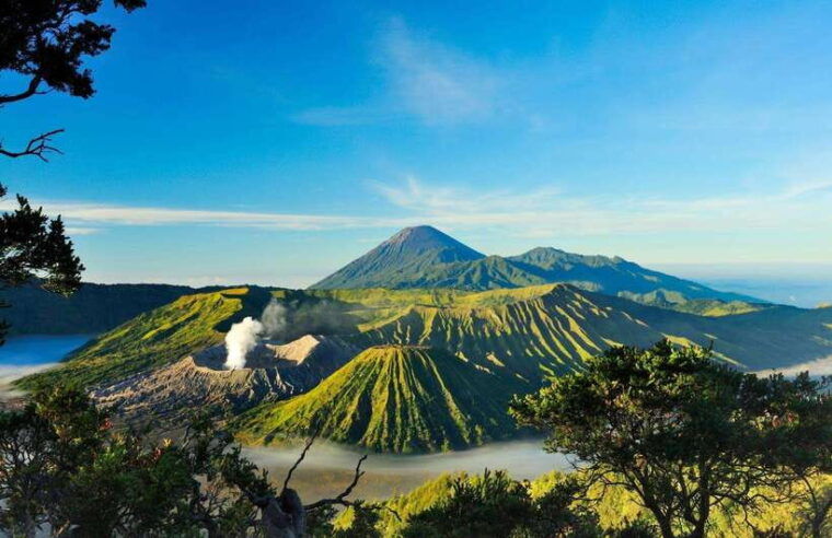 explore-mount-bromo-and-ijen-crater-in-3-days-from-bali