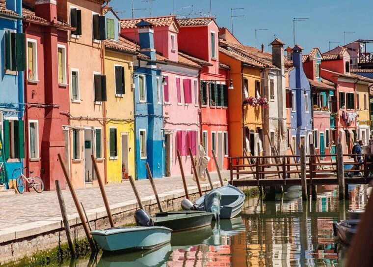 explore-murano-glass-burano-lace-and-torcello-history