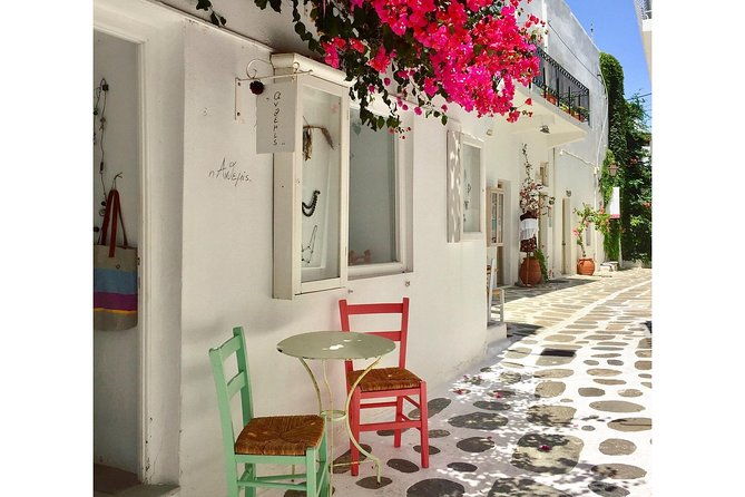 explore-naoussa-traditional-harbour-village-paros-vip-experience