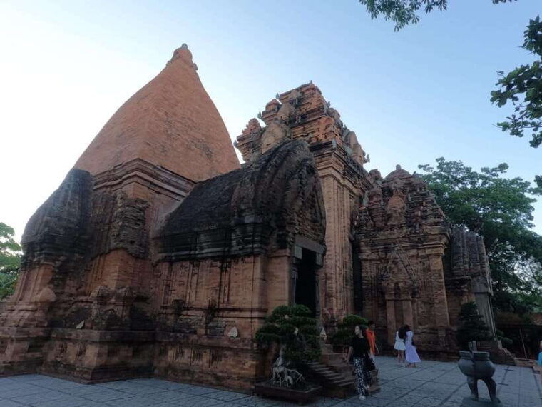 explore-nha-trang-city-in-4-hours