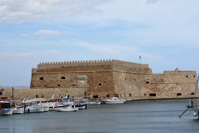 explore-on-foot-the-historical-city-of-heraklion-small-group
