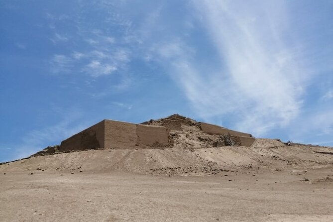 explore-pachacamac-sanctuary-and-its-pyramids