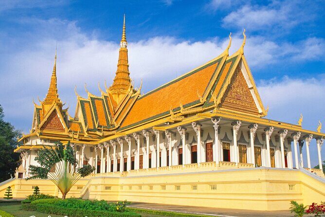 Explore Phnom Penh City with Local Guide pickup from your hotel - Key Points