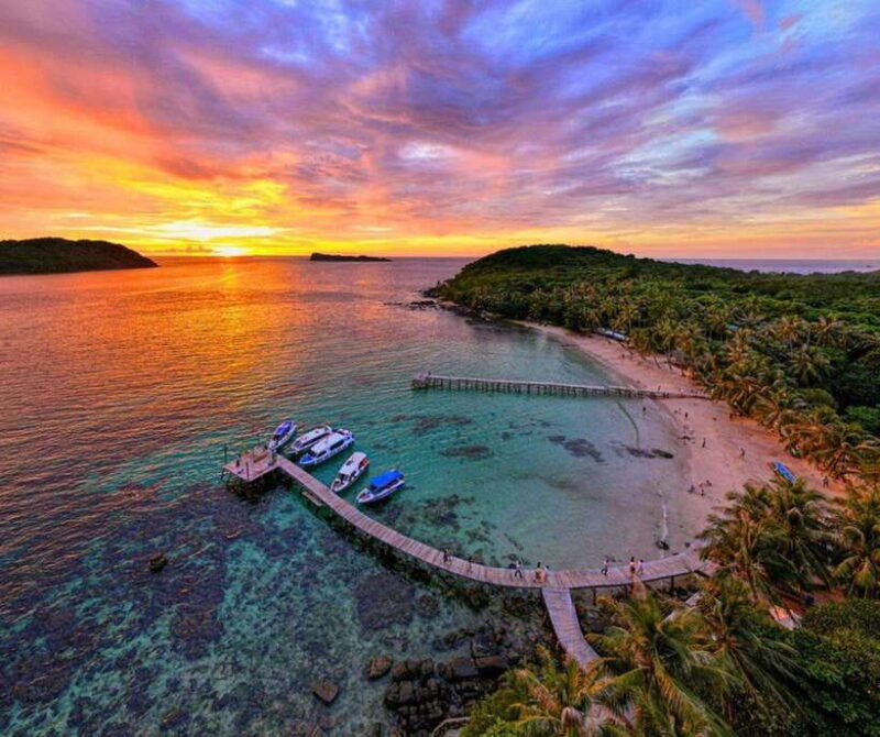 explore-phu-quoc-cable-car-4-island-trip-by-speed-boat