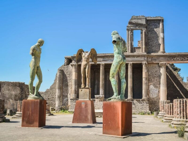 explore-pompeii-ruins-forum-ancient-villas-unveiled