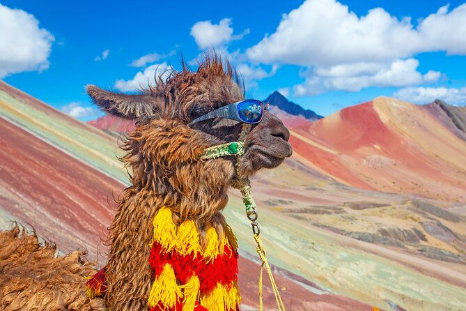 explore-rainbow-mountains-in-peru-mountain-of-7-colors