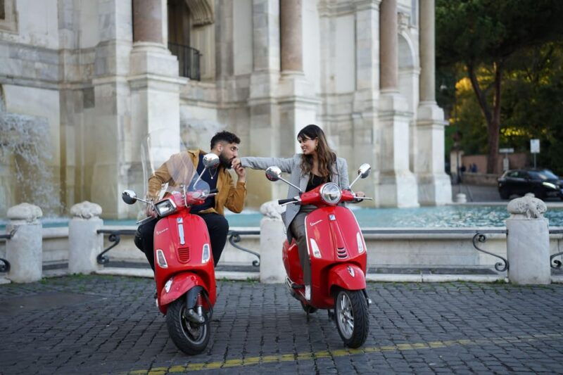 explore-rome-on-vintage-vespa-with-tiramisu-2