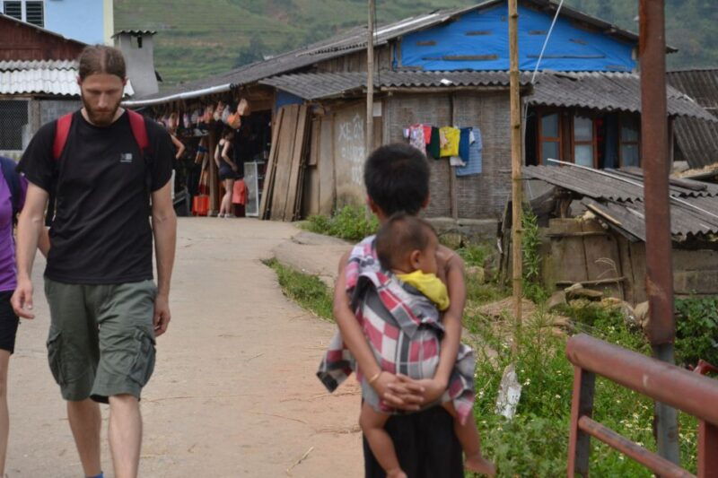 explore-sa-pa-with-overnight-train-sleeper-bus-trekking