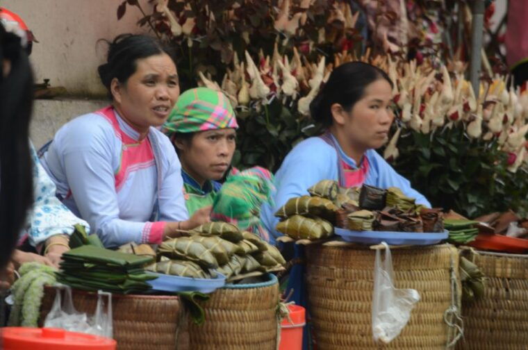 explore-sa-pa-with-overnight-train-sleeper-bus-trekking