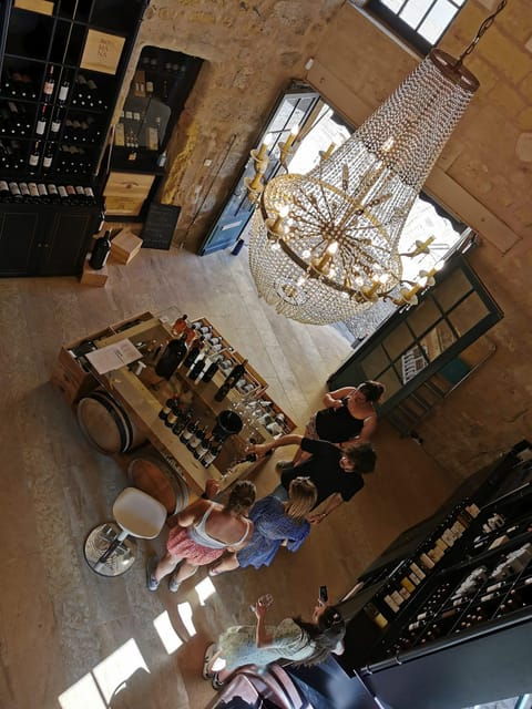 explore-saint-emilion-on-e-bikes-small-group-half-day-tour