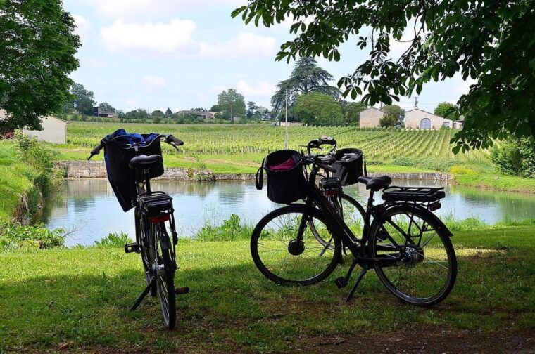 explore-saint-emilion-on-e-bikes-small-group-half-day-tour