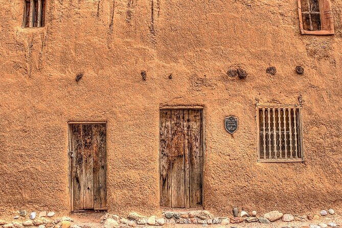 explore-santa-fes-old-town-the-museum-of-art-private-tour