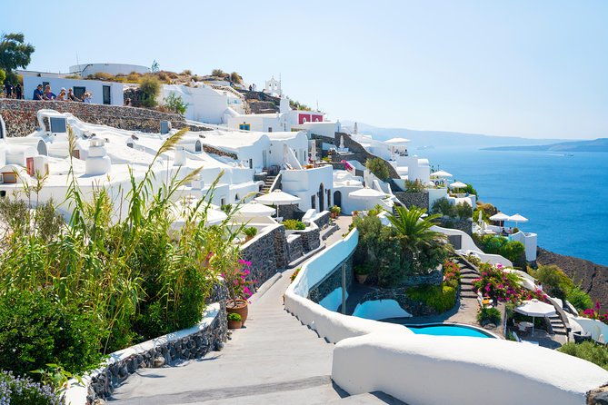 explore-santorini-with-a-local-4-hours-private-tour