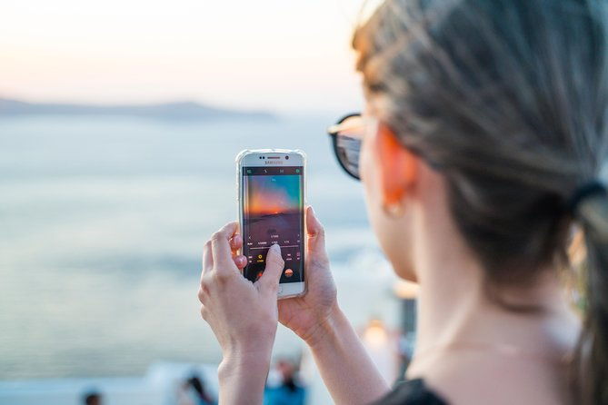 explore-santorini-with-a-local-4-hours-private-tour