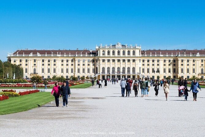 explore-schonbrunn-palace-gardens-private-2-5-hour-guided-tour