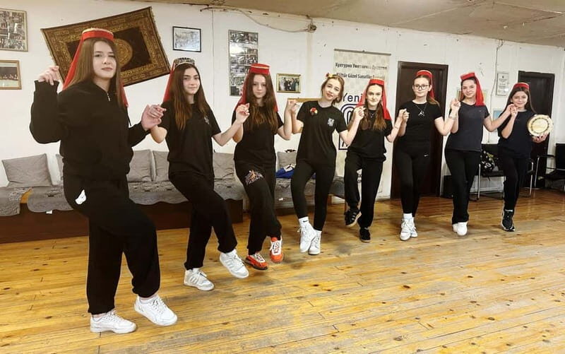 Explore Skopje With Traditional Dances - A Closer Look at the Experience