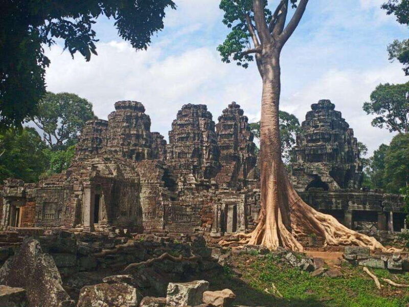 explore-some-hidden-gems-of-temples-with-sunset