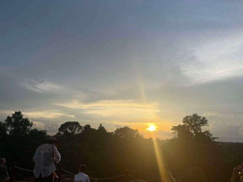 explore-some-hidden-gems-of-temples-with-sunset