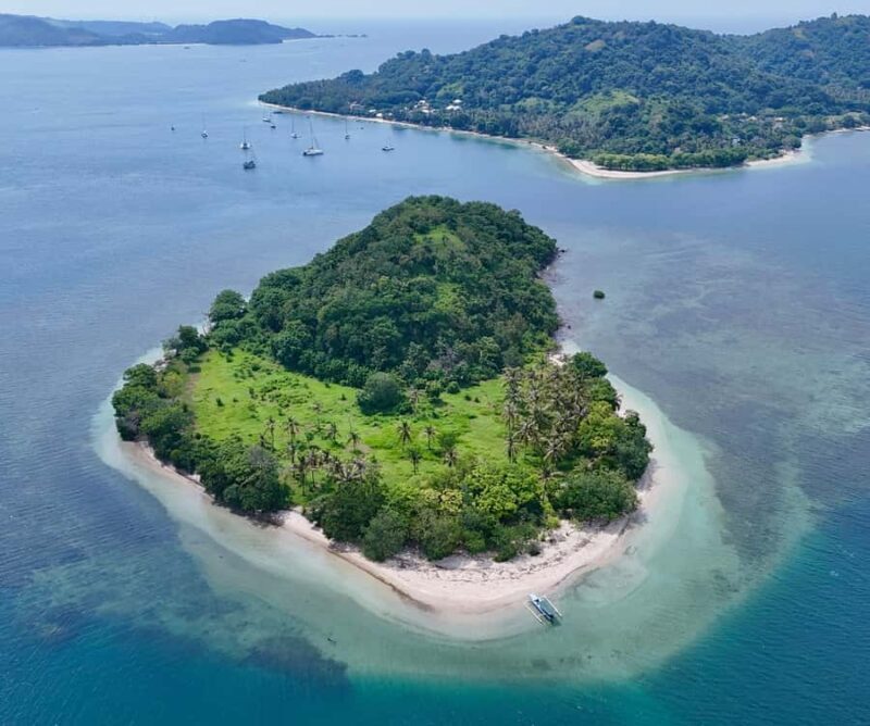 Explore Southwest Gili : Gili Asahan, Goleng, Layar & Gede - What Makes This Tour Special