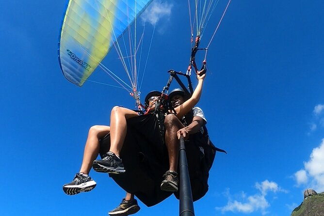 explore-tandem-paragliding-in-rio-de-janeiro