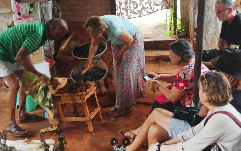 Explore Thanjavur Art: Painting, Dolls, Bronze Making - Who Will Love This Tour?