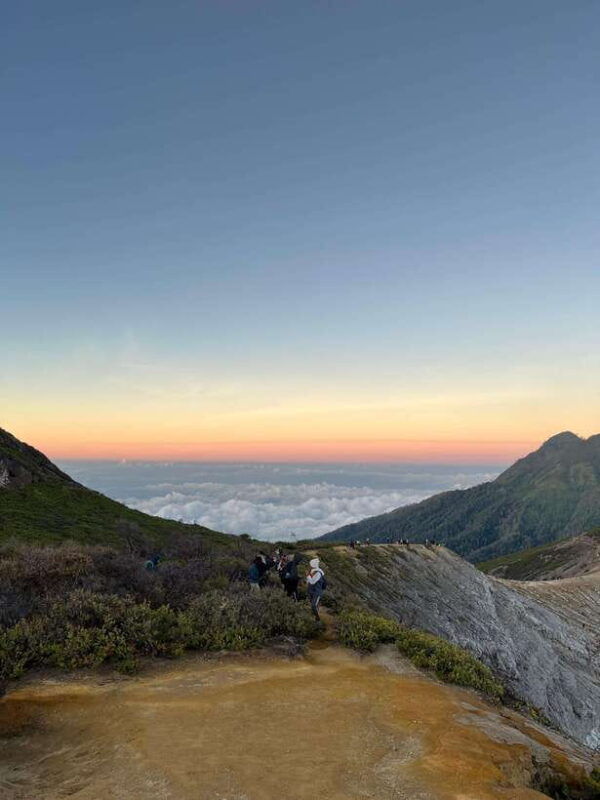 explore-the-amazing-ijen